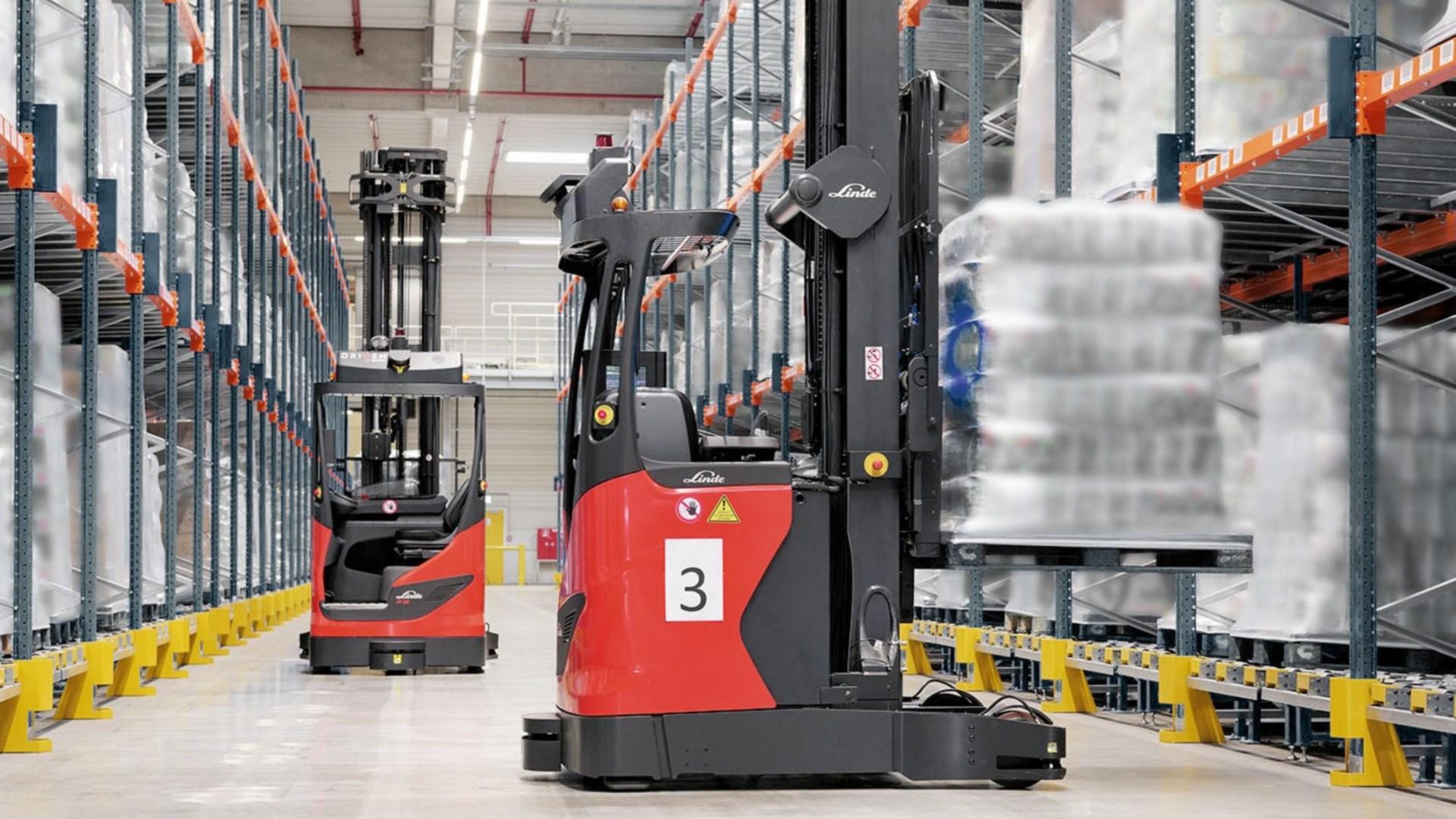 automated-truck-r_matic - Slimme automatisering voor intralogistieke processen