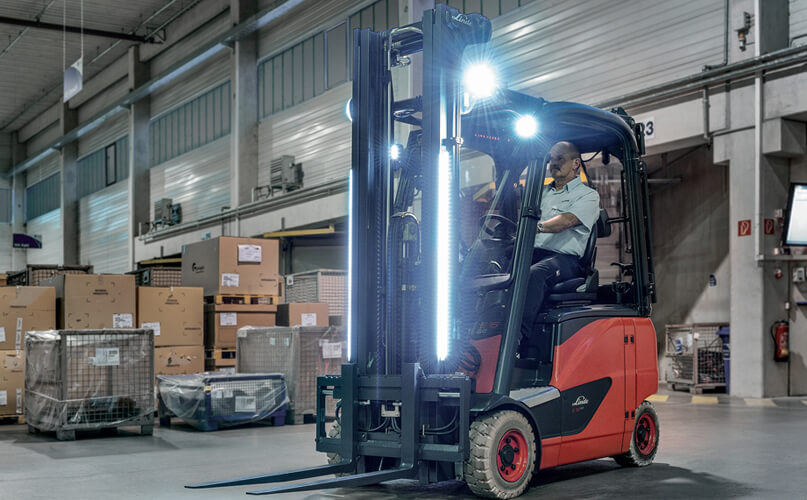 Nieuwe lichtconcepten Linde zichtbaar op truck