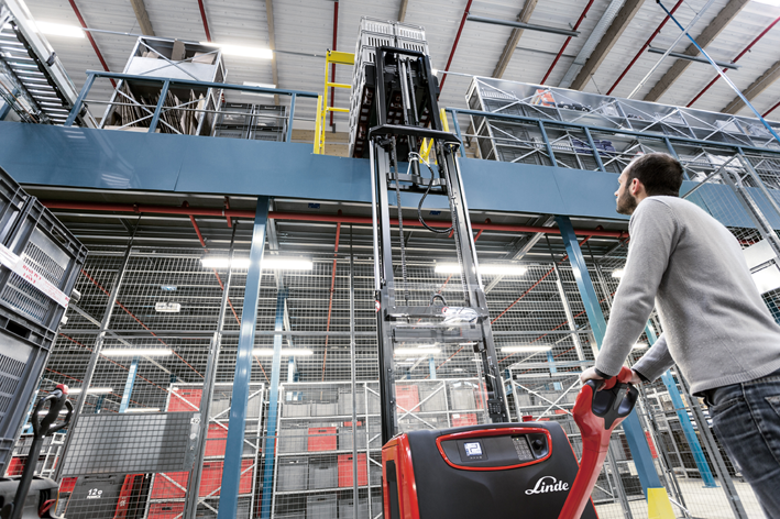 Linde Material Handling lanceert nieuw ondersteuningssystemen voor stapelaars