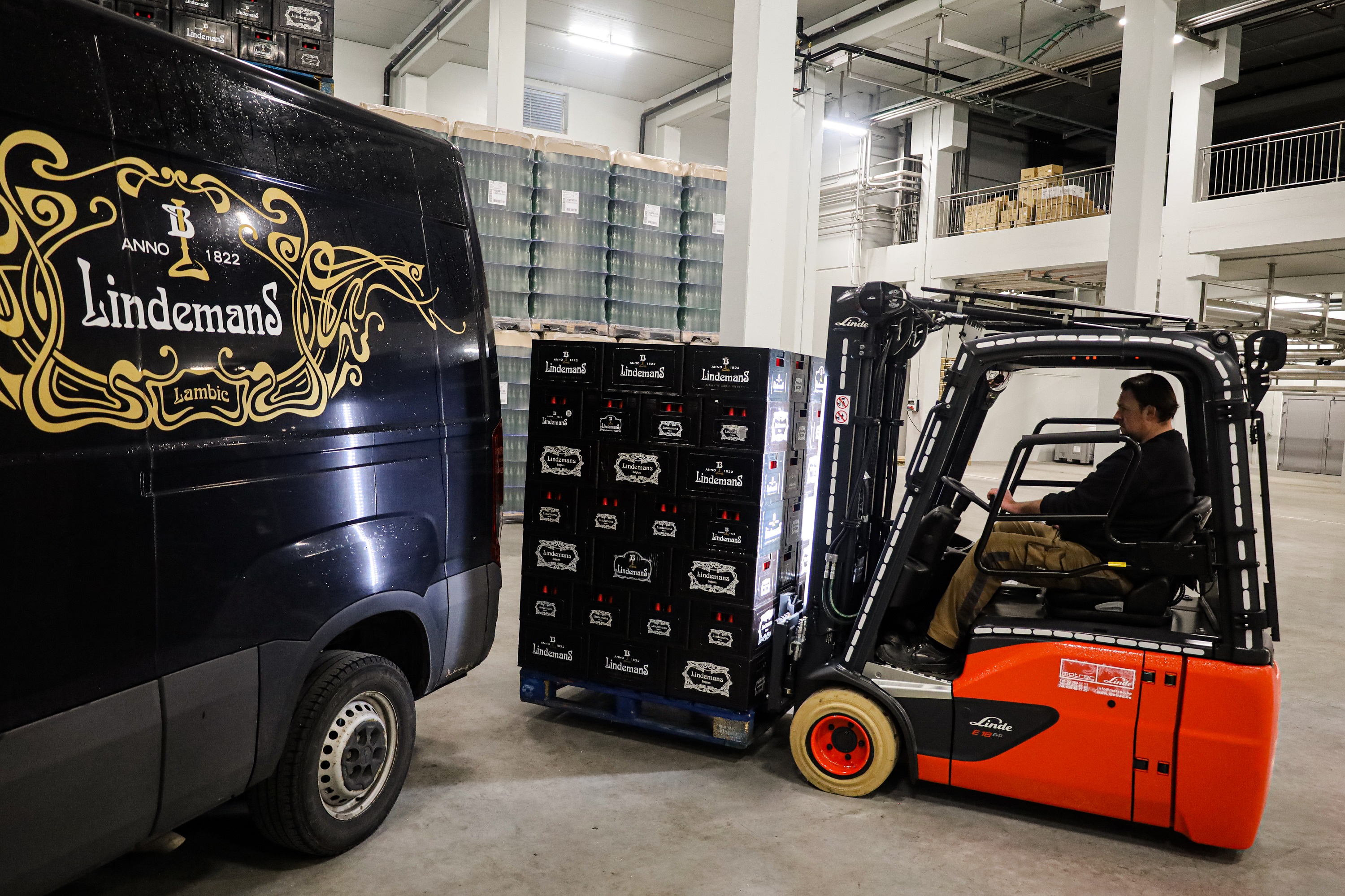 Linde E18 EVO driewieler bij Lindemans bierbrouwerij