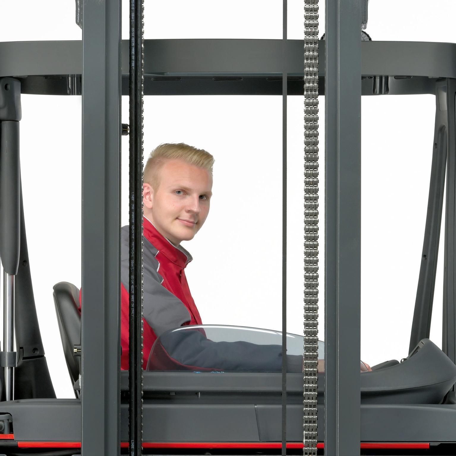 Linde R10 - R16 B reachtruck mast