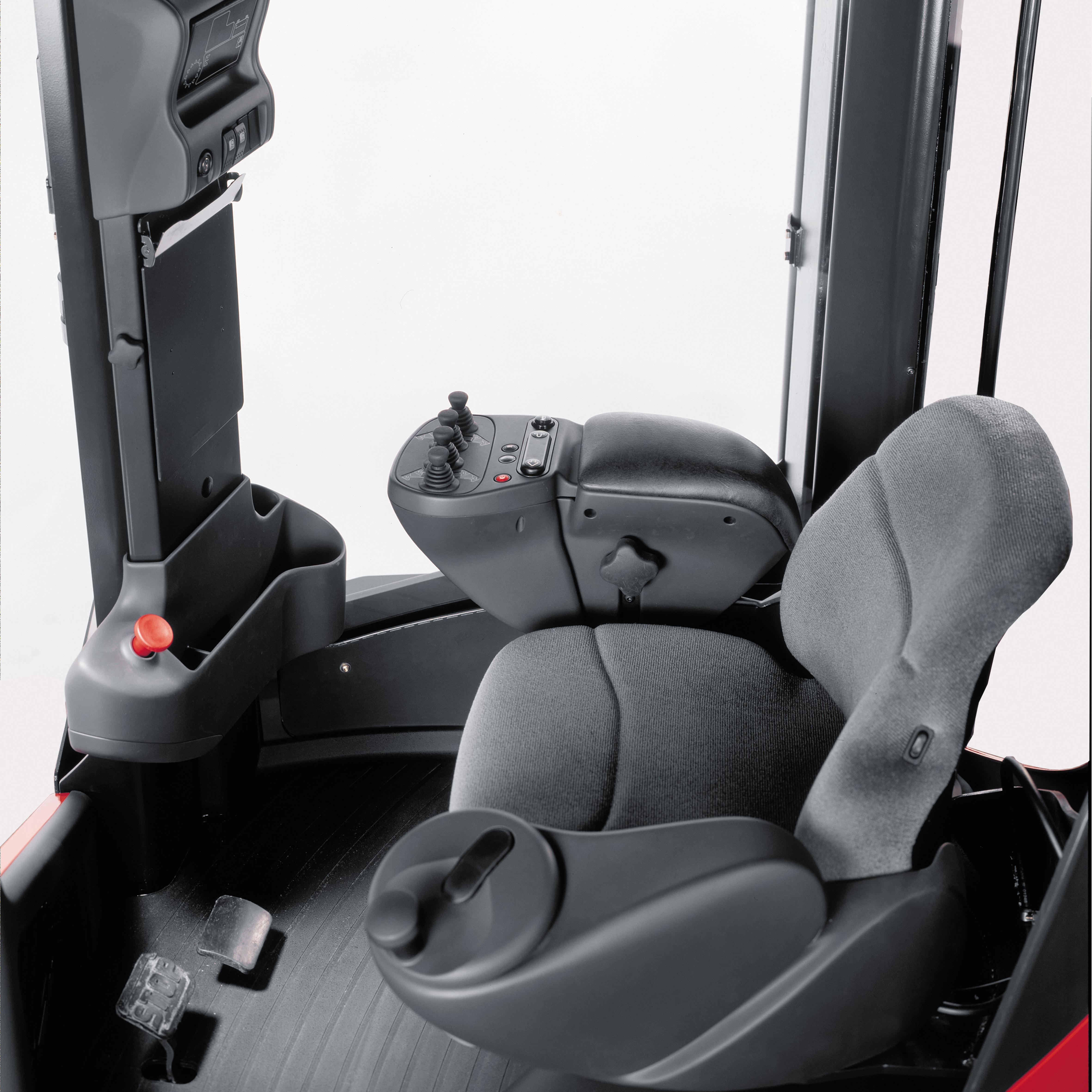 Linde R14 X bestuurderscompartiment