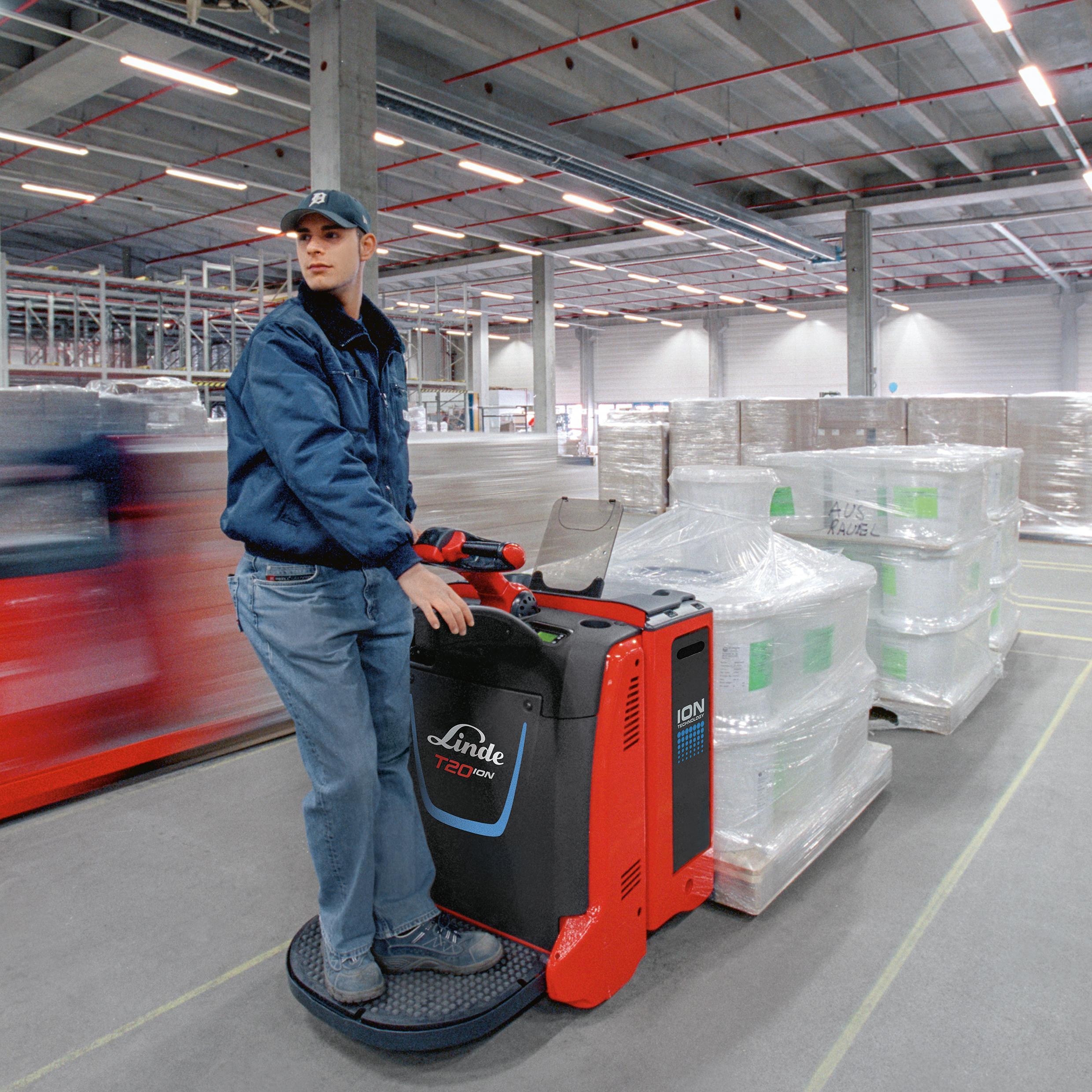 Linde T20AP in warehouse