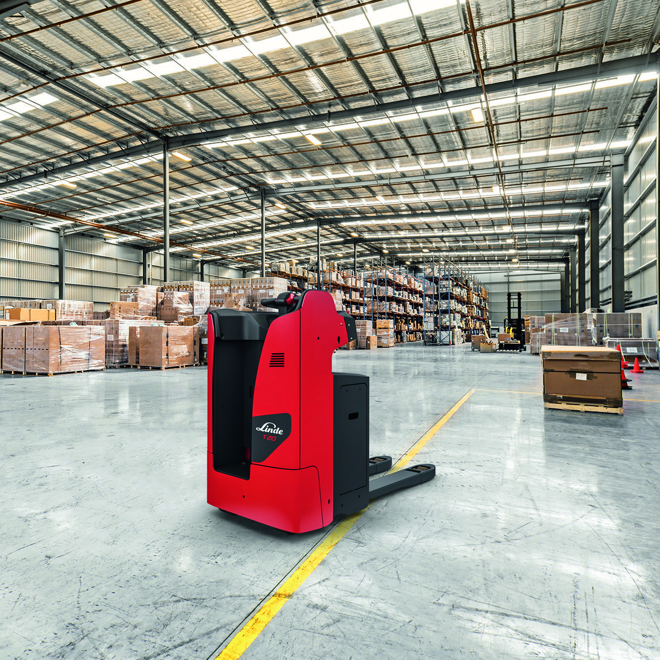 Linde T20SF pallettruck in loods