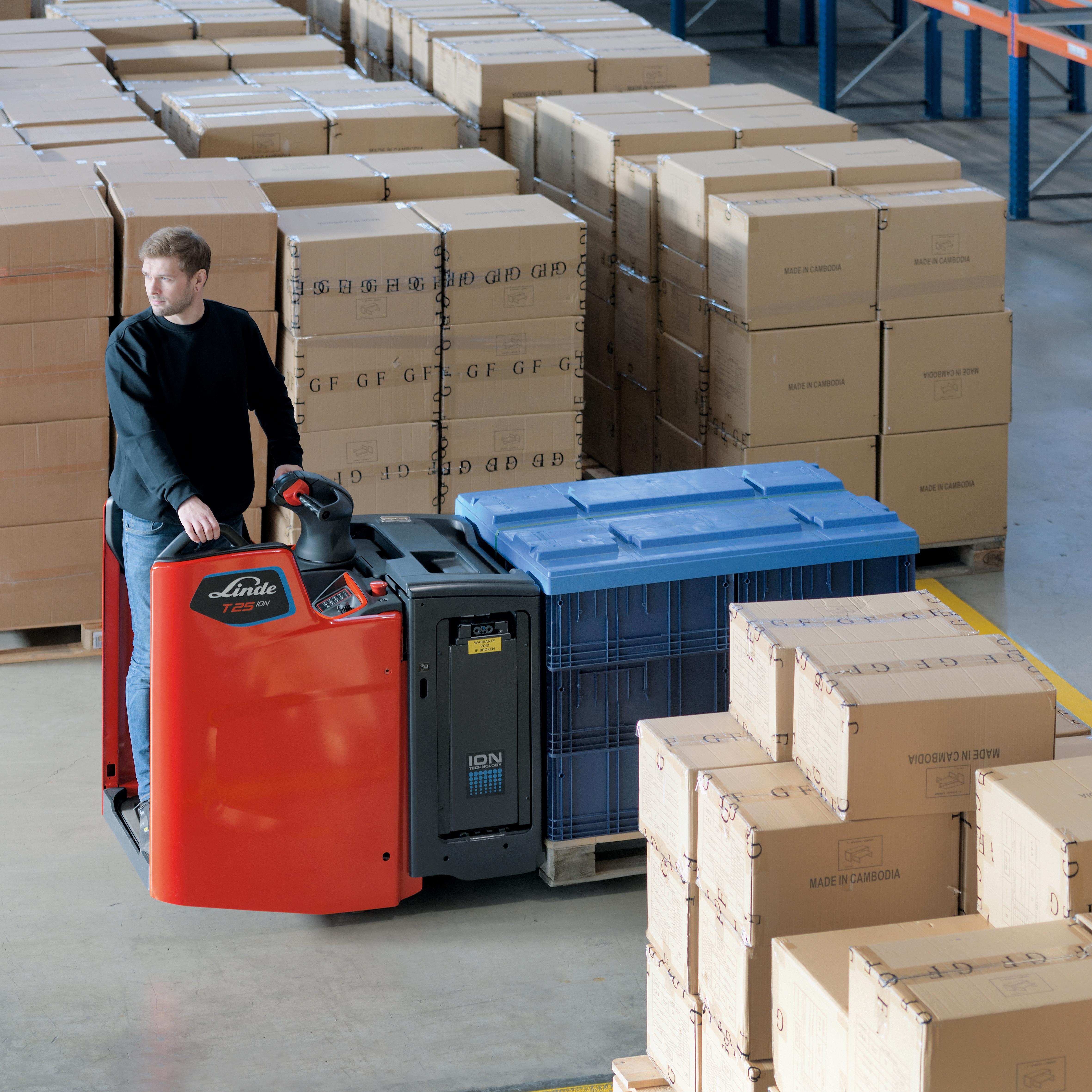 Linde T25 FP tussen de dozen