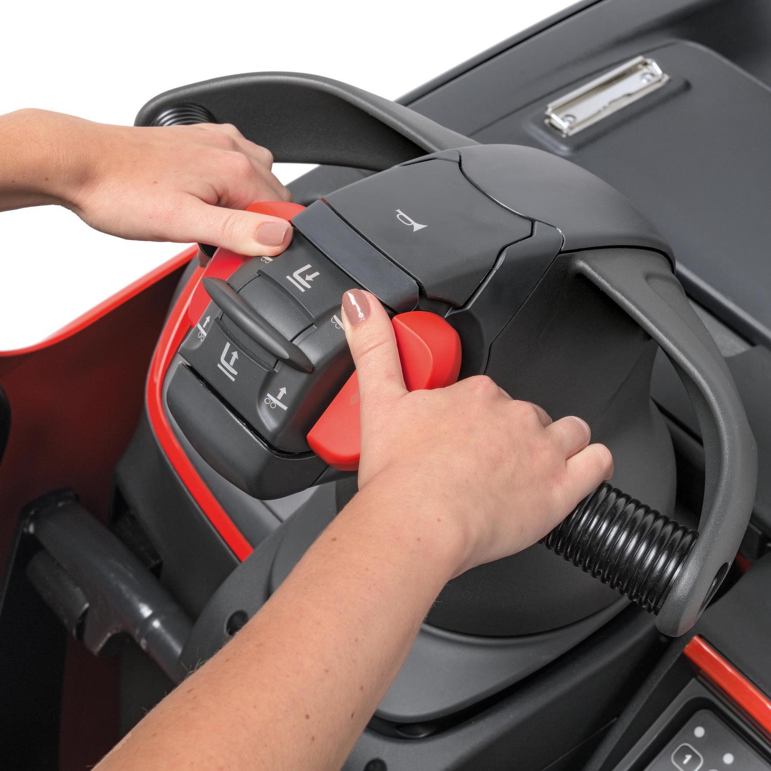 Linde stapelaar D10 FP detail besturing