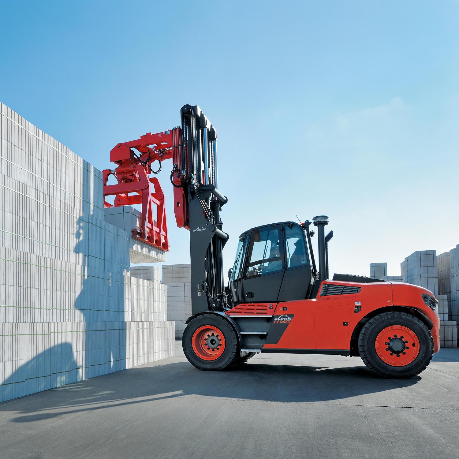 Linde thermische IC heftruck H100 H180 D stapelen transport steen bouw