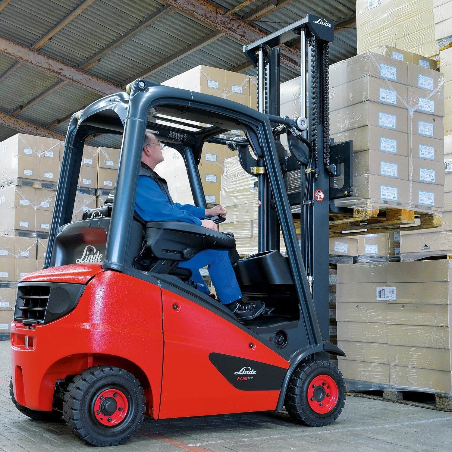 Linde thermische IC heftruck H14 H20 EVO magazijn stapelen