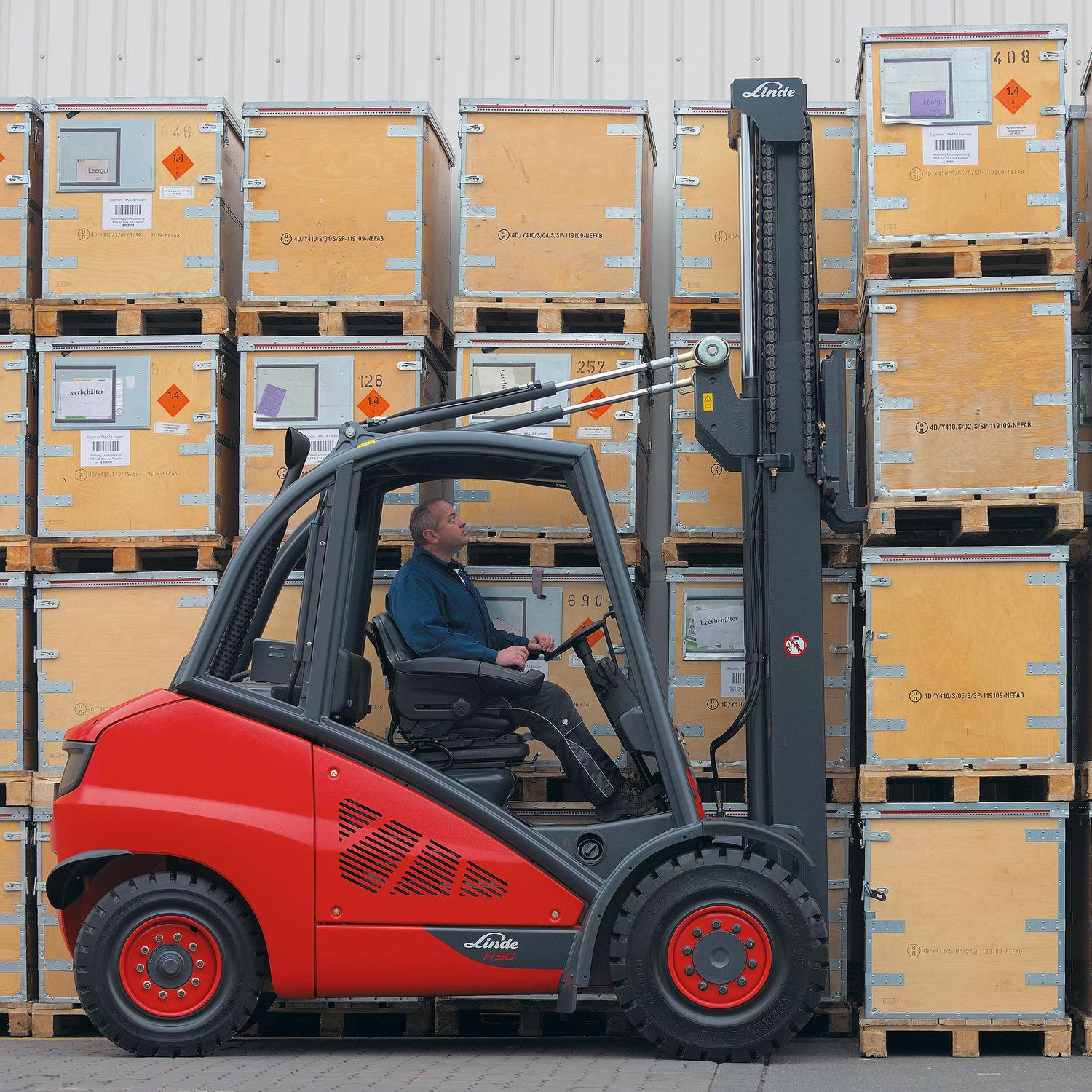 Linde thermische IC heftruck H40 H50 EVO stapelen kisten buiten