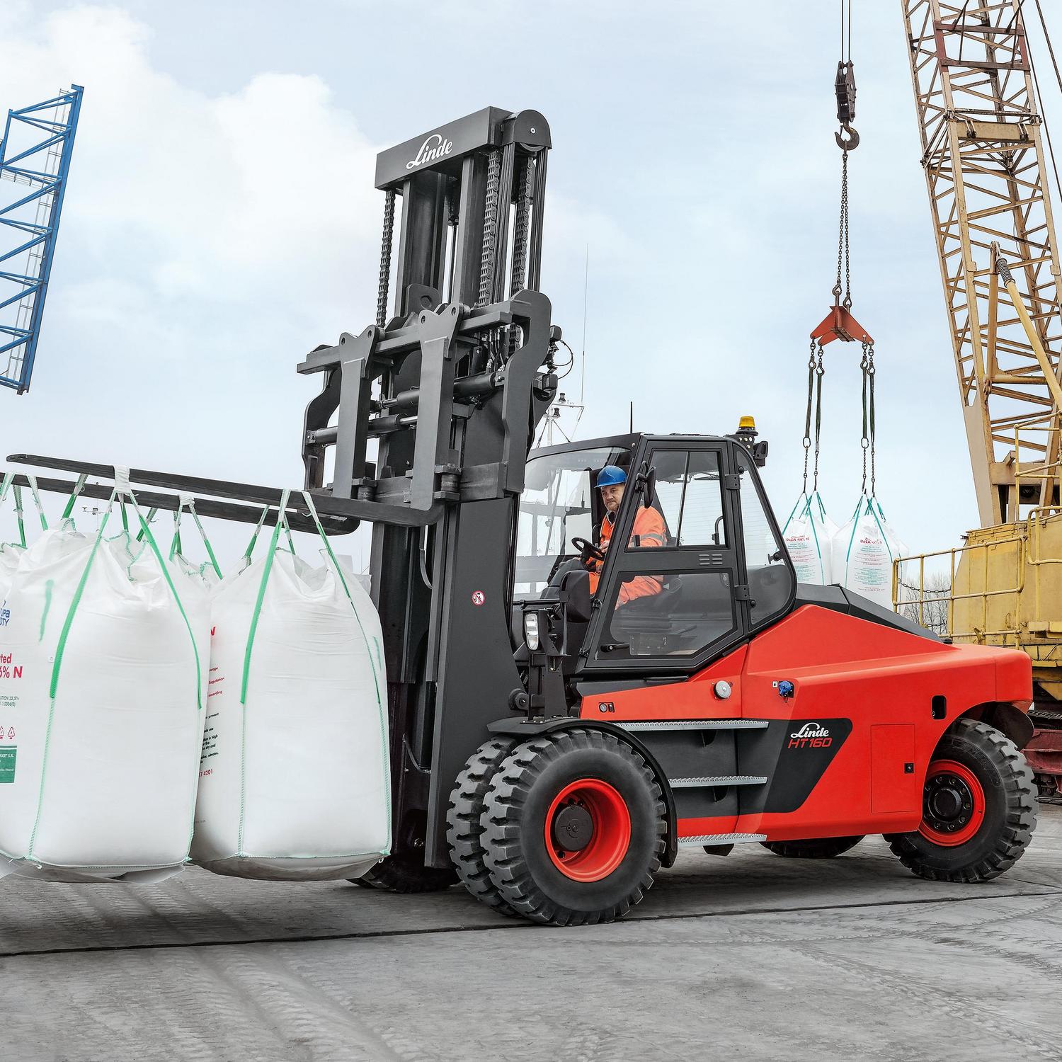 Linde thermische IC heftruck HT100 HT180 Ds transport zakken haven
